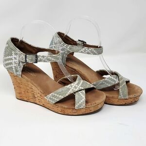 TOMS ✦ Cork Wedge Sandals ✦ Chevron Strappy w/ Buckle & Suede Footbed Size 9½